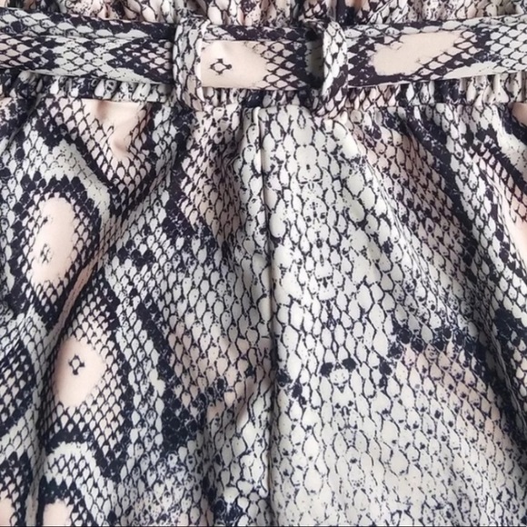 Grey & Beige Snakeskin Print Shorts - Picture 4 of 6